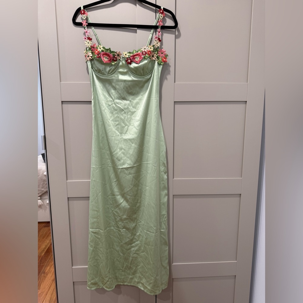 Floral Embellished Maxi Dress in Light Green